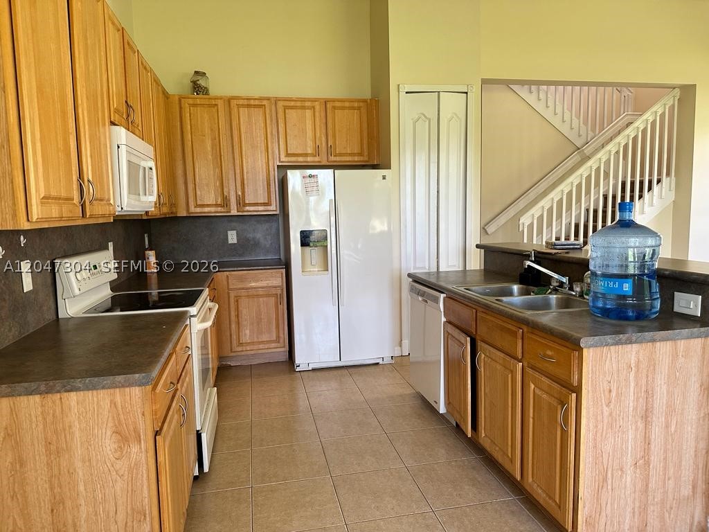 C & F SUBDIVISION - Residential Lease