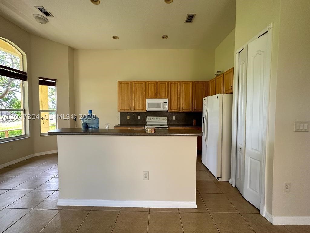 C & F SUBDIVISION - Residential Lease