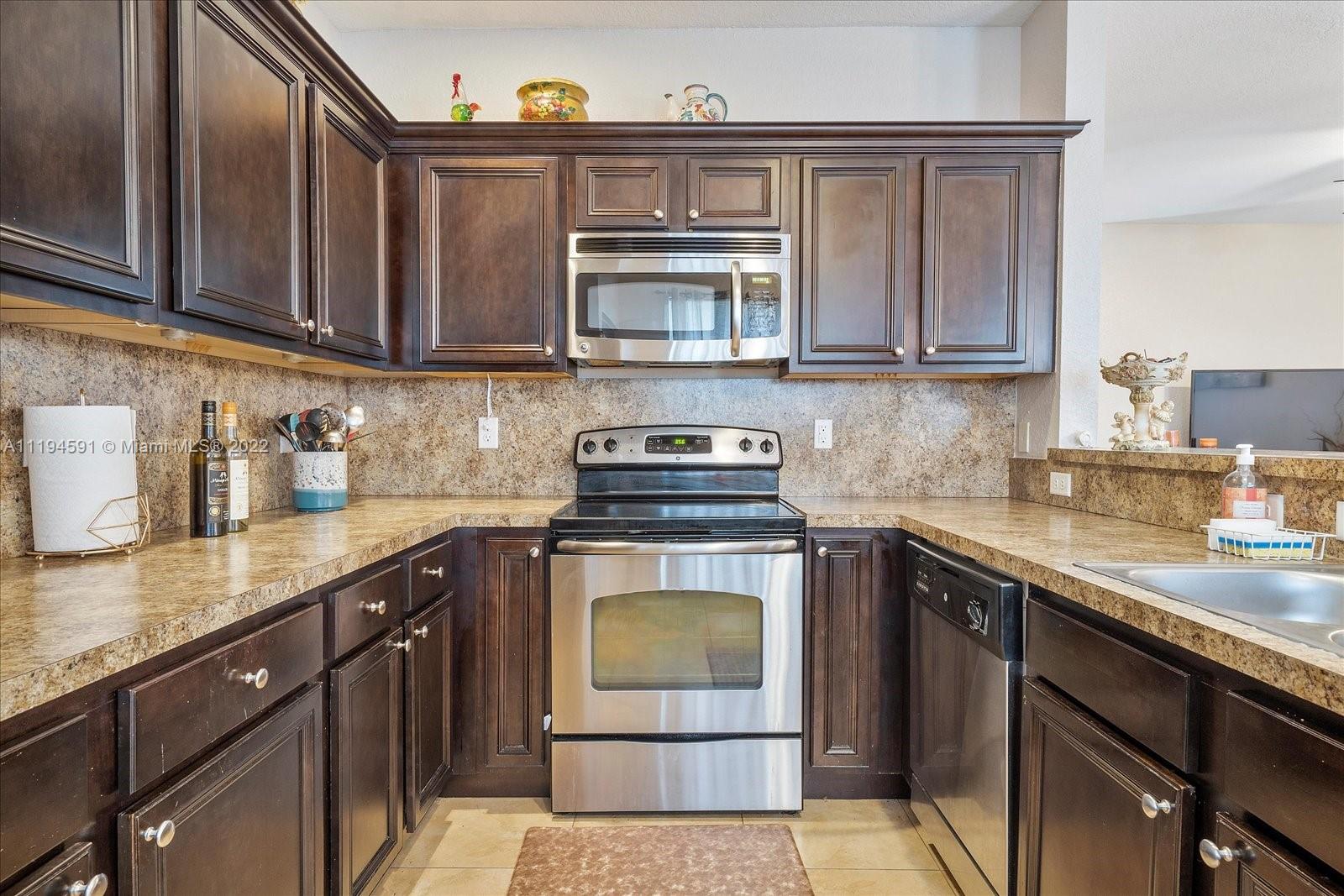 IVES DAIRY TOWNHOMES - Residential