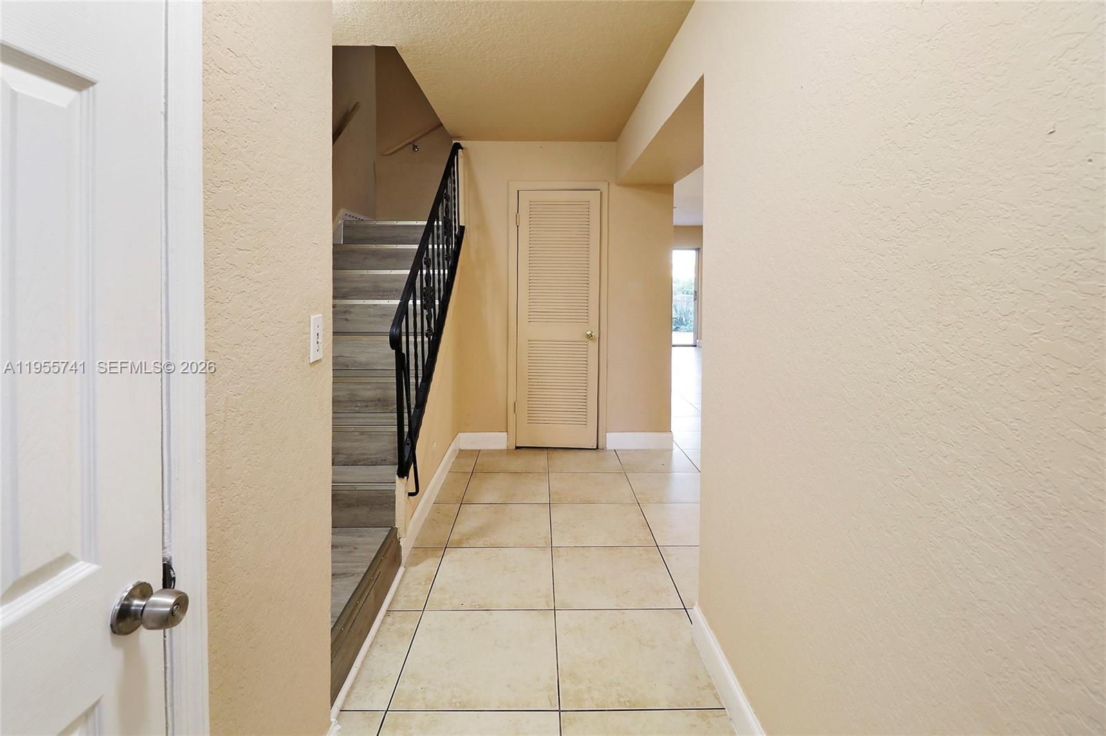 SUNRISE TOWNE PREFERRED 4 - Residential