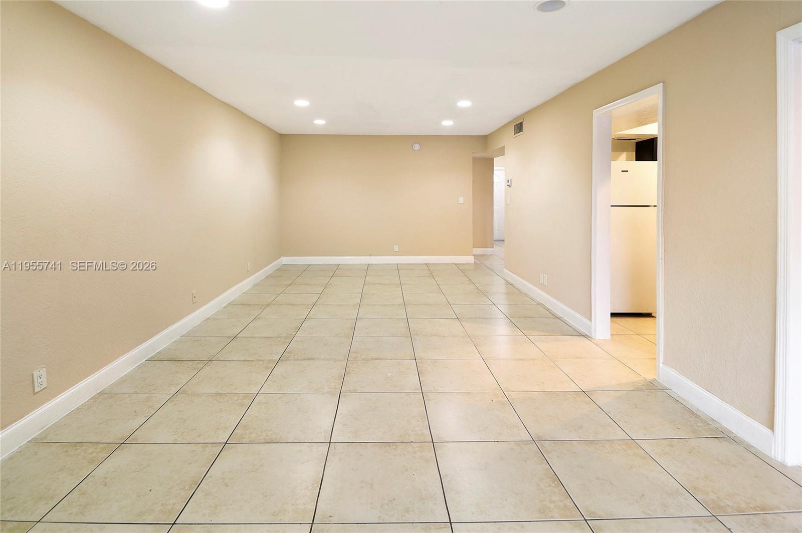 SUNRISE TOWNE PREFERRED 4 - Residential