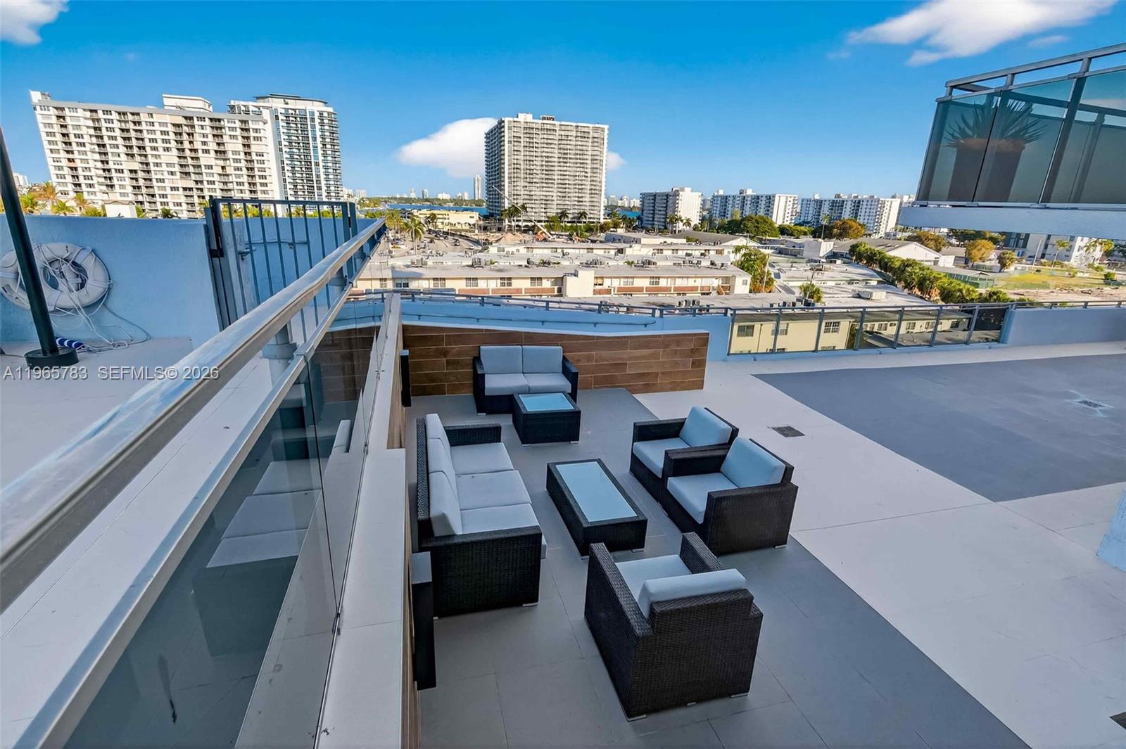 THE LEXI CONDO - Residential