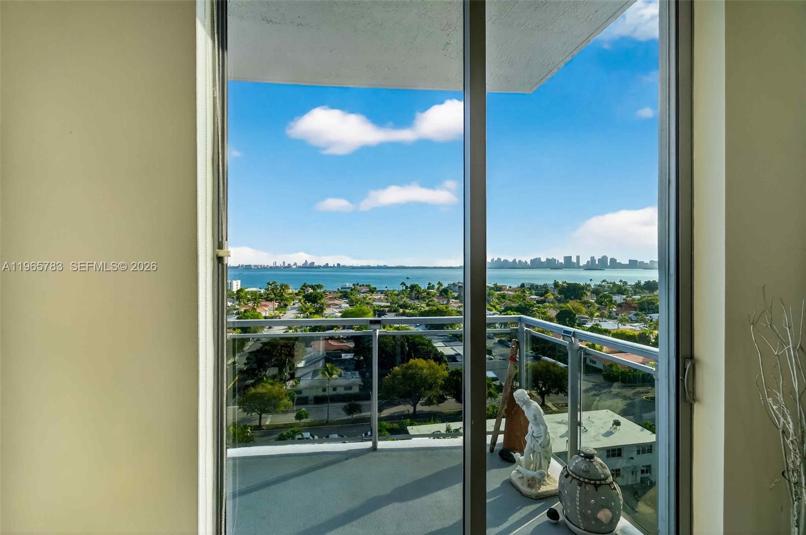 THE LEXI CONDO - Residential