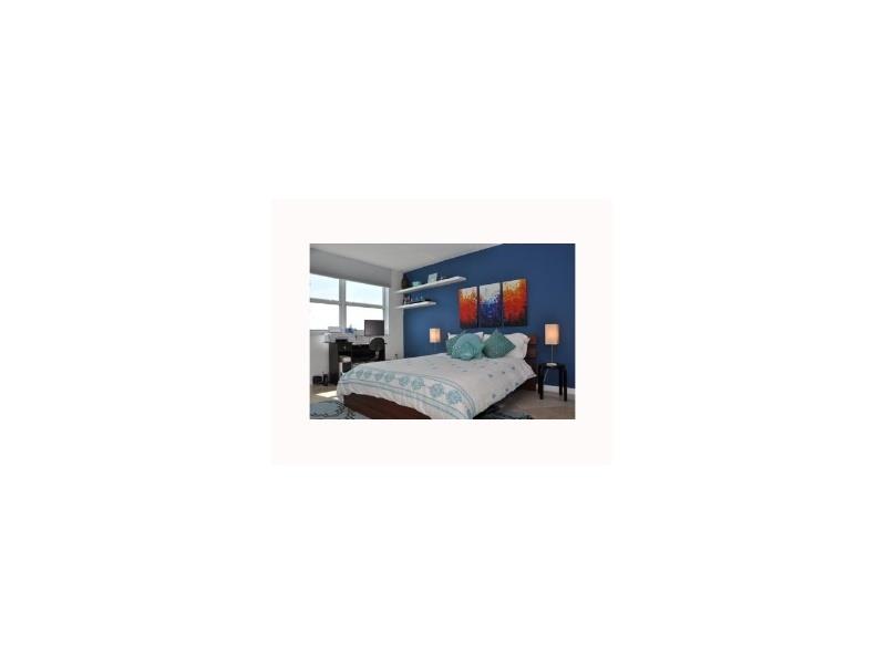 THE FLORIDIAN CONDO - Residential Lease