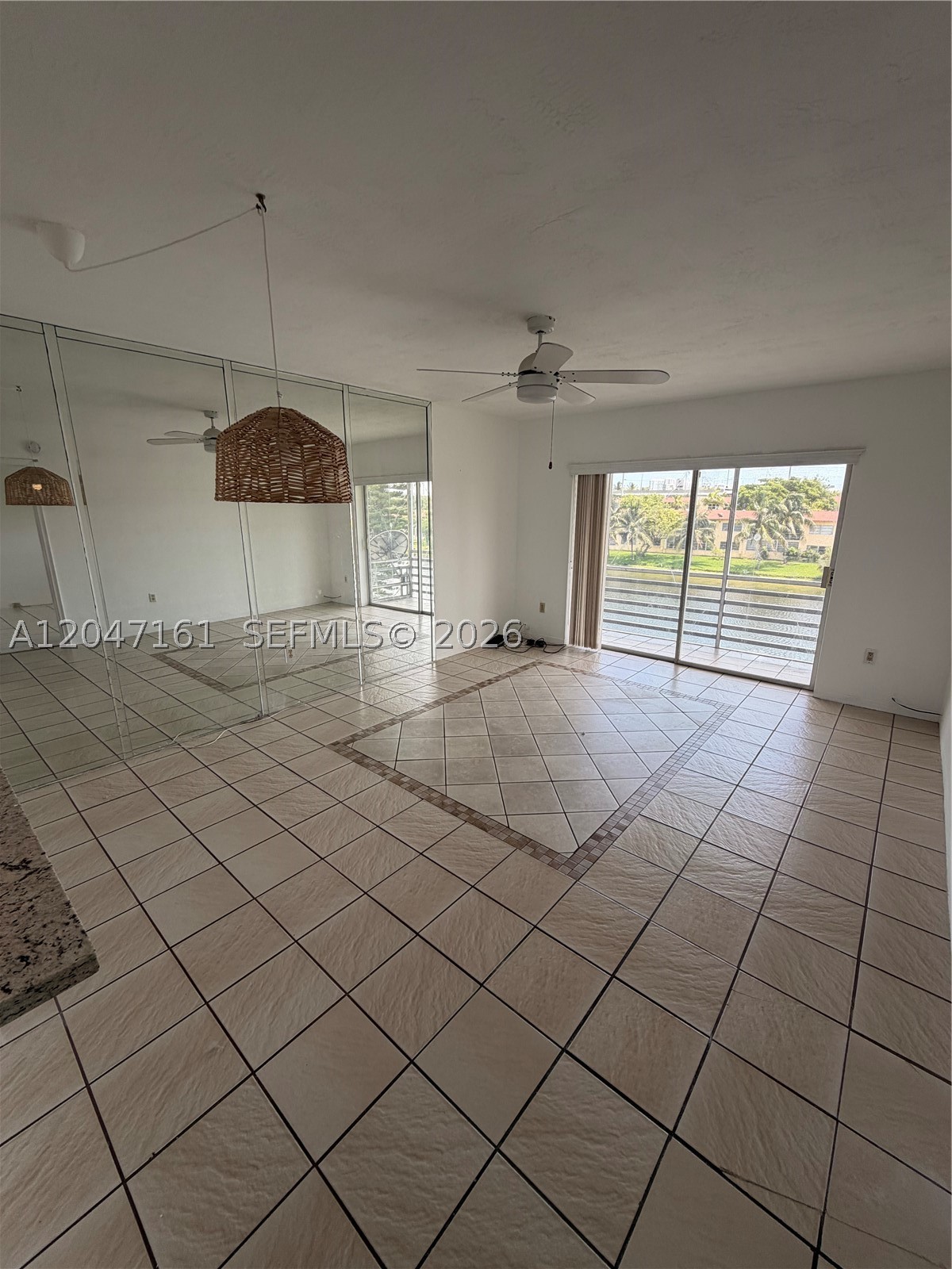 BISCAYNE LAKE GDN BLDG B - Residential Lease