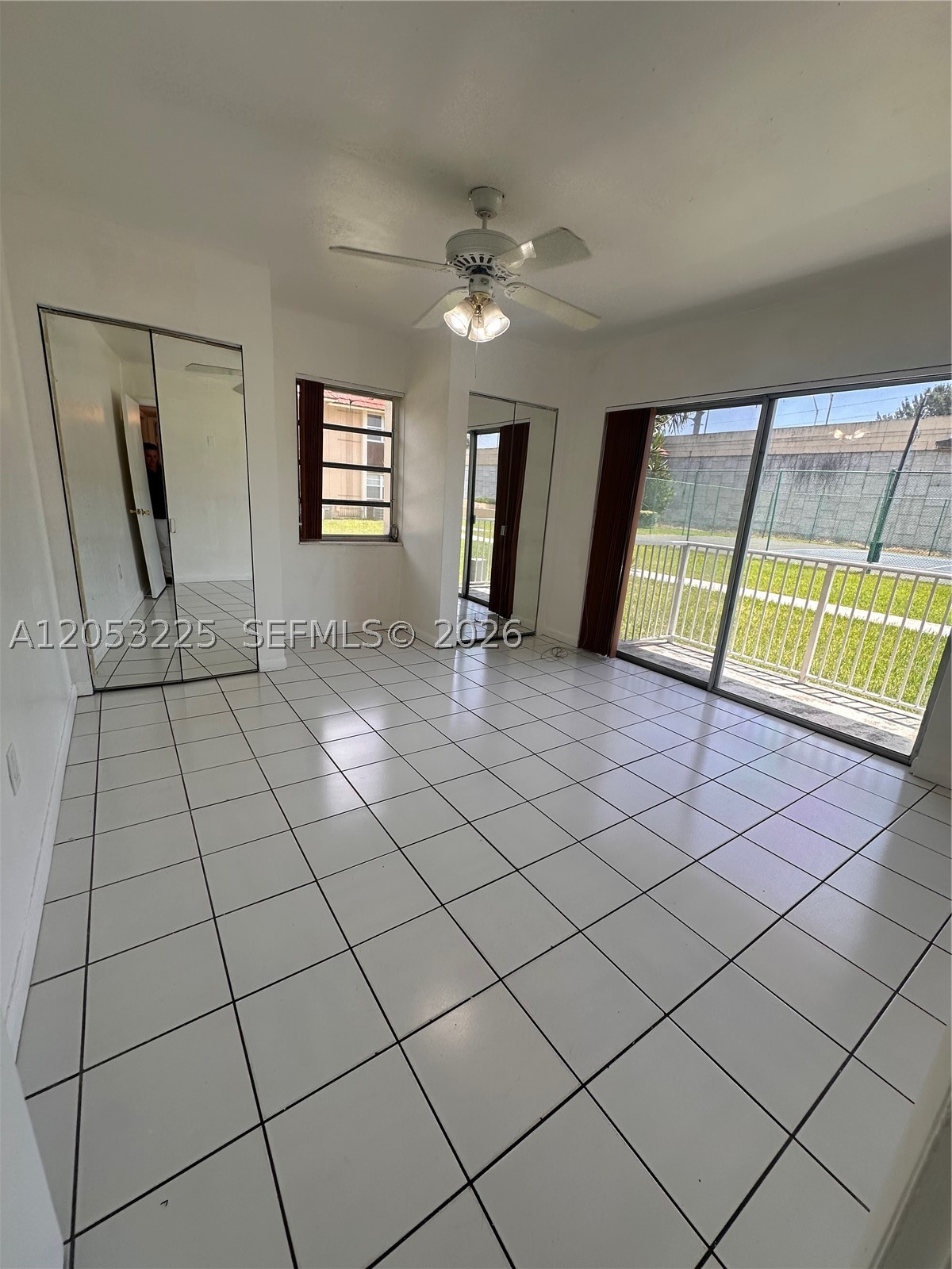 LAKEVIEW GARDENS CONDO - Residential