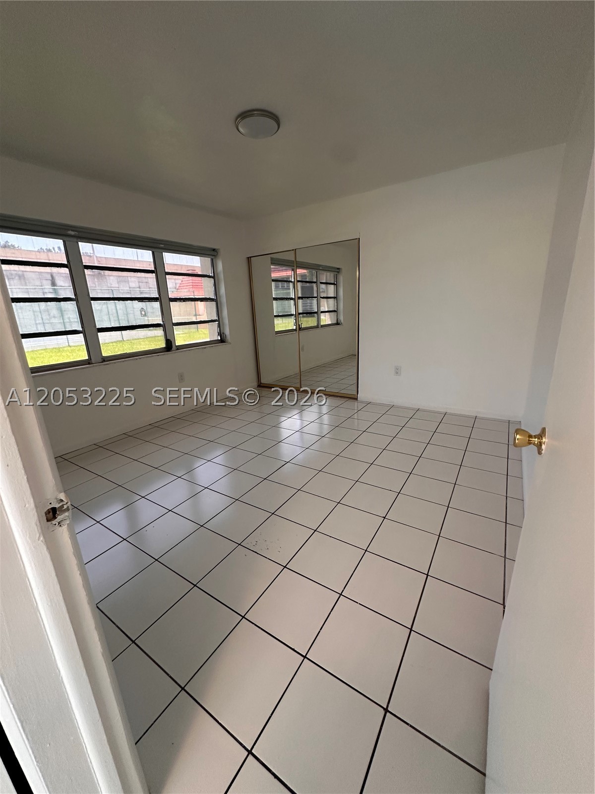 LAKEVIEW GARDENS CONDO - Residential