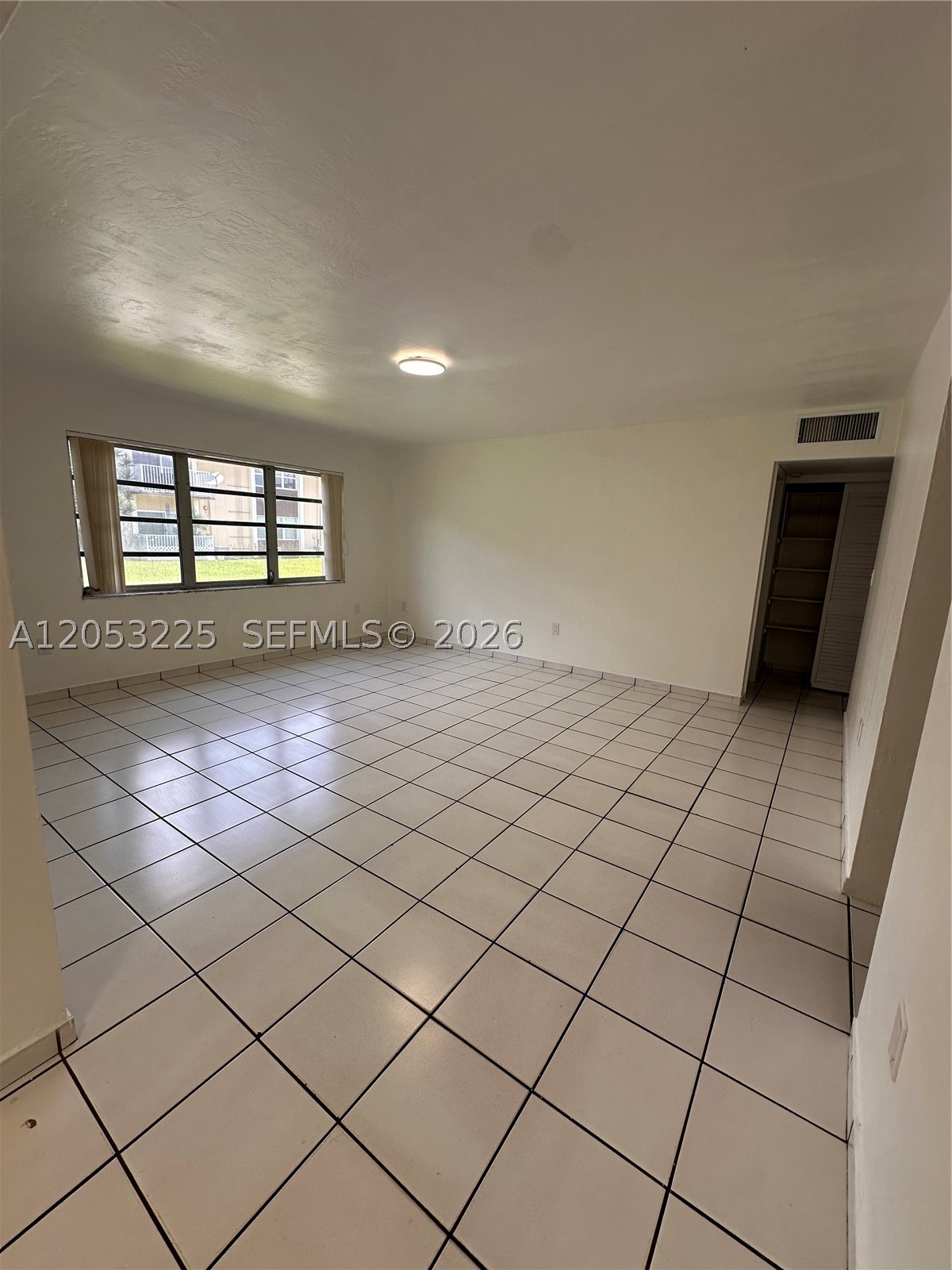 LAKEVIEW GARDENS CONDO - Residential