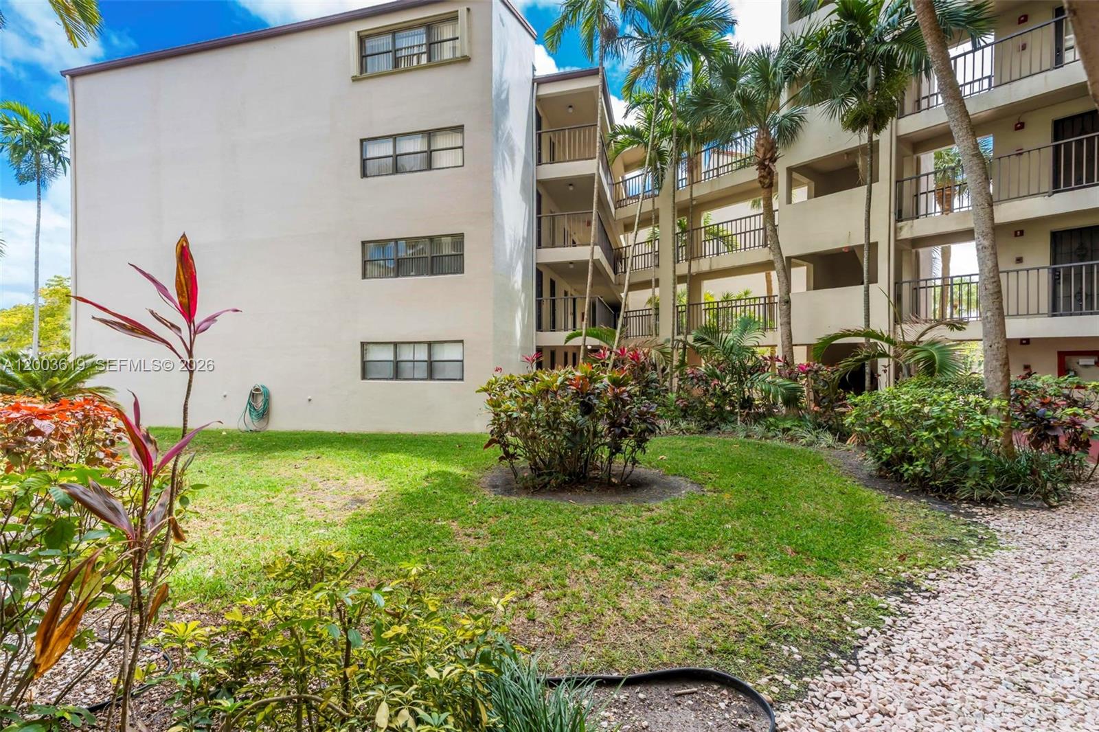 CYPRESS BEND I-D CONDO - Residential