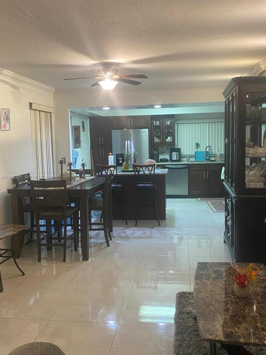 Beautiful unit in the area. Great Location! Amazing Natural Light! 2 Bedrooms/2 Bathrooms and A Family Room Feel like a 3rd Bedroom. All Ages Community with Gorgeous Landscaping and Lake, Well Kept. Come and See for yourself. Don't miss it. Call to Schedule a Showing