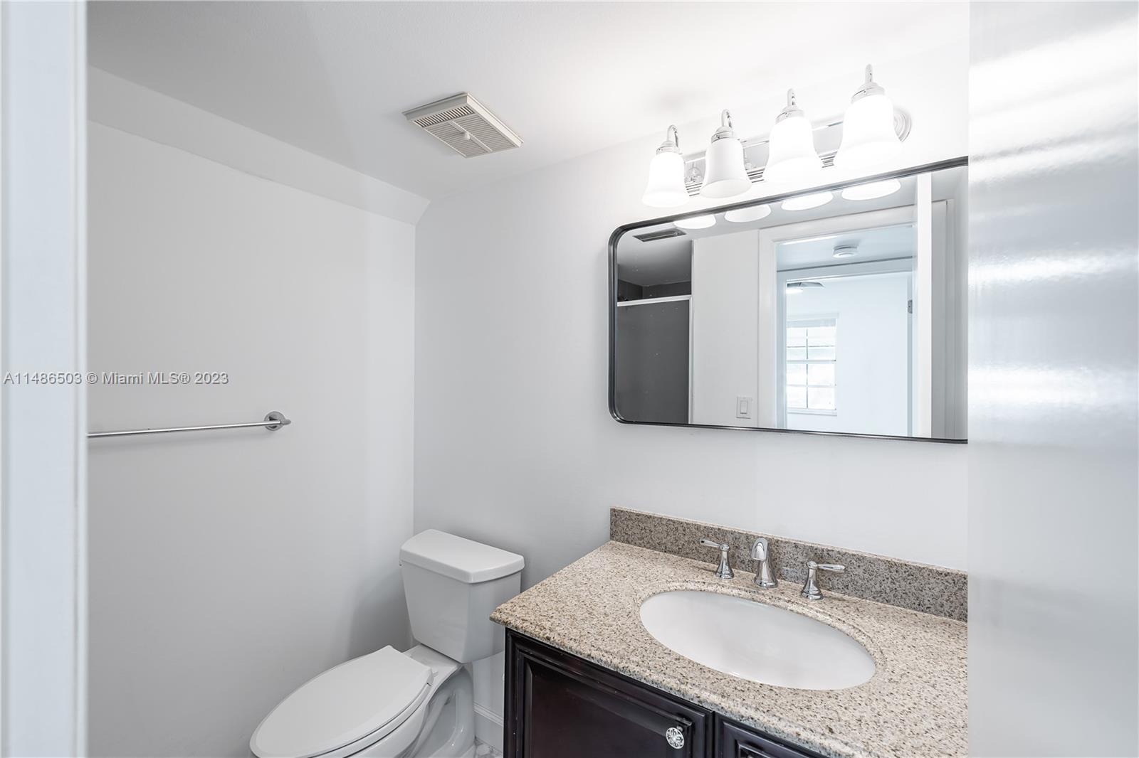 FLAMINGO GARDENS PHASE FO - Residential Lease