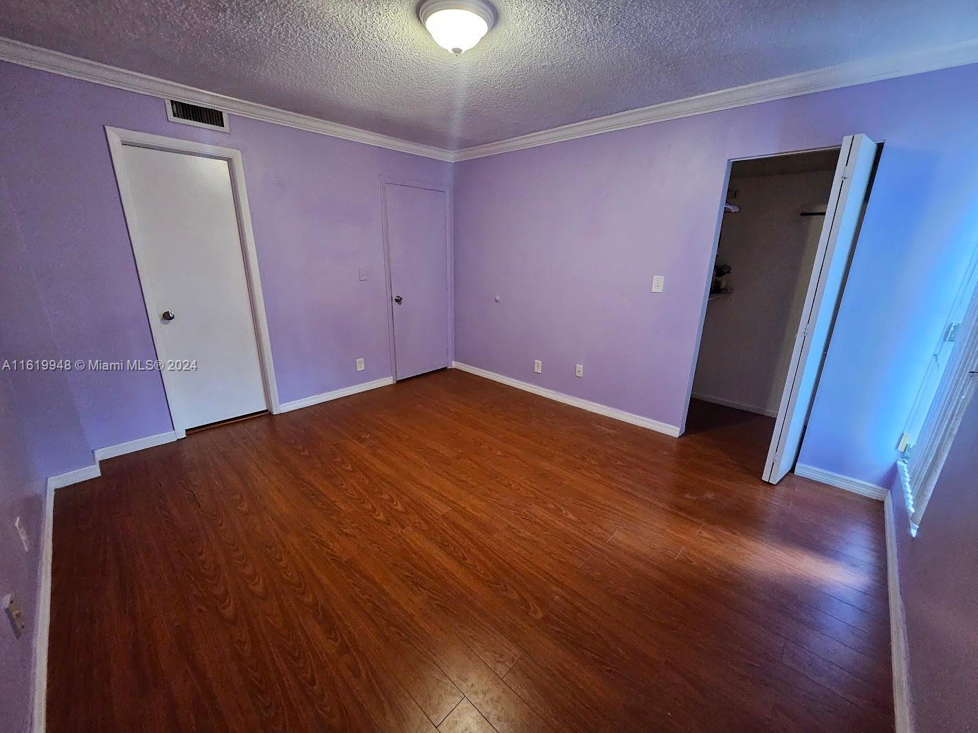 WESTVIEW CONDOMINIUM NO T - Residential Lease