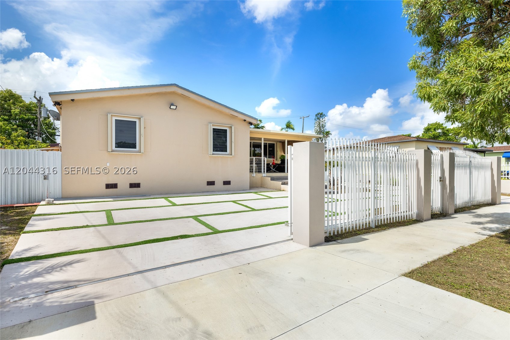 CORAL WAY VILLAGE SEC A P - Residential
