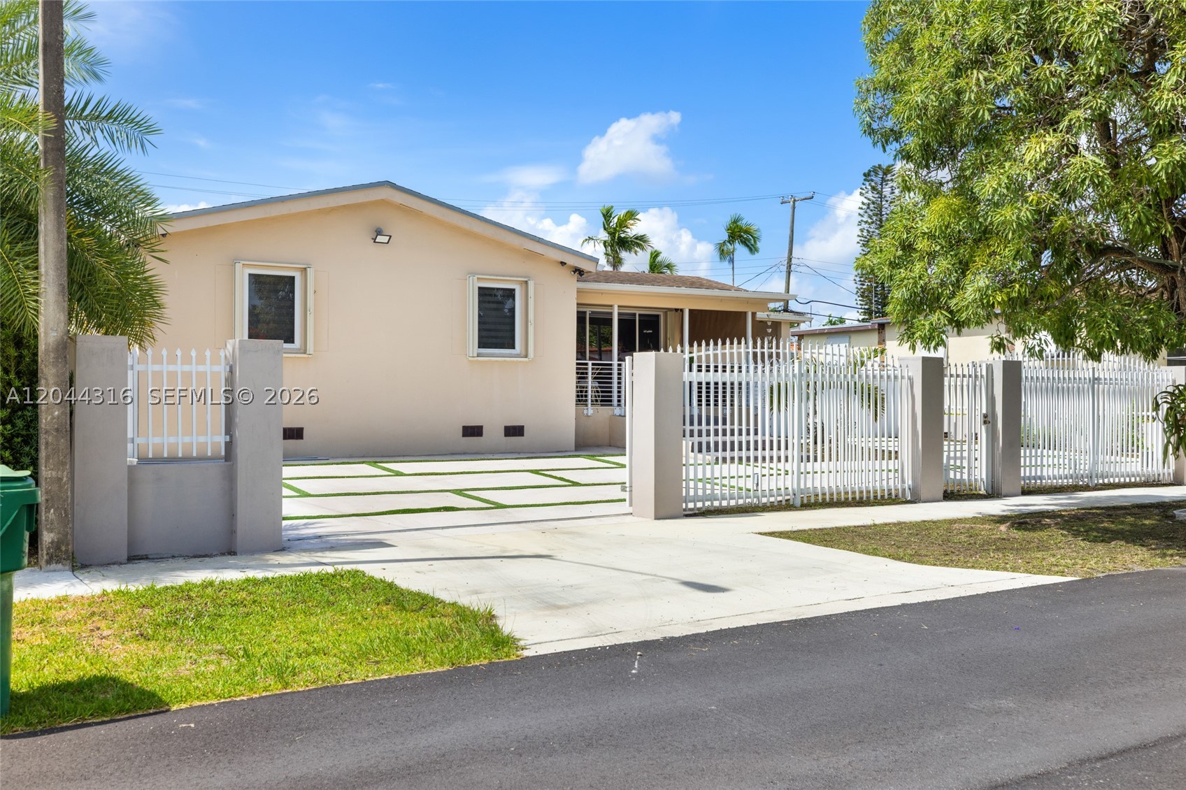 CORAL WAY VILLAGE SEC A P - Residential