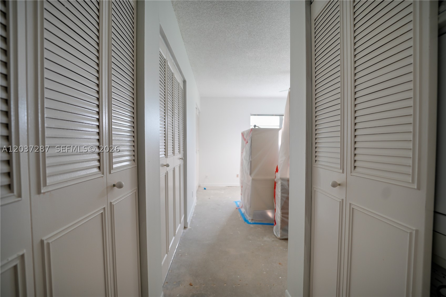 MEADOWBROOK LAKES CONDO - Residential