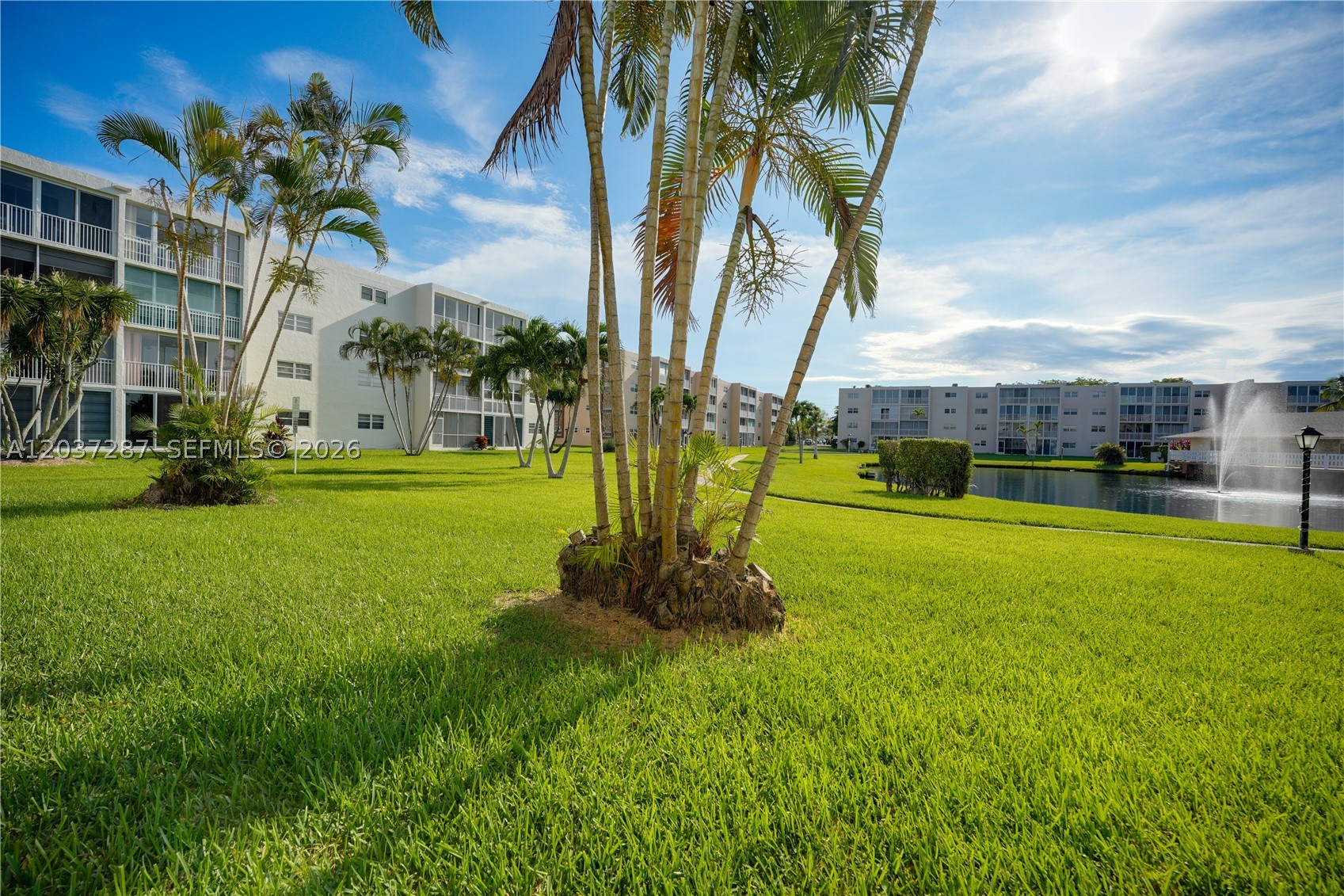 MEADOWBROOK LAKES CONDO - Residential