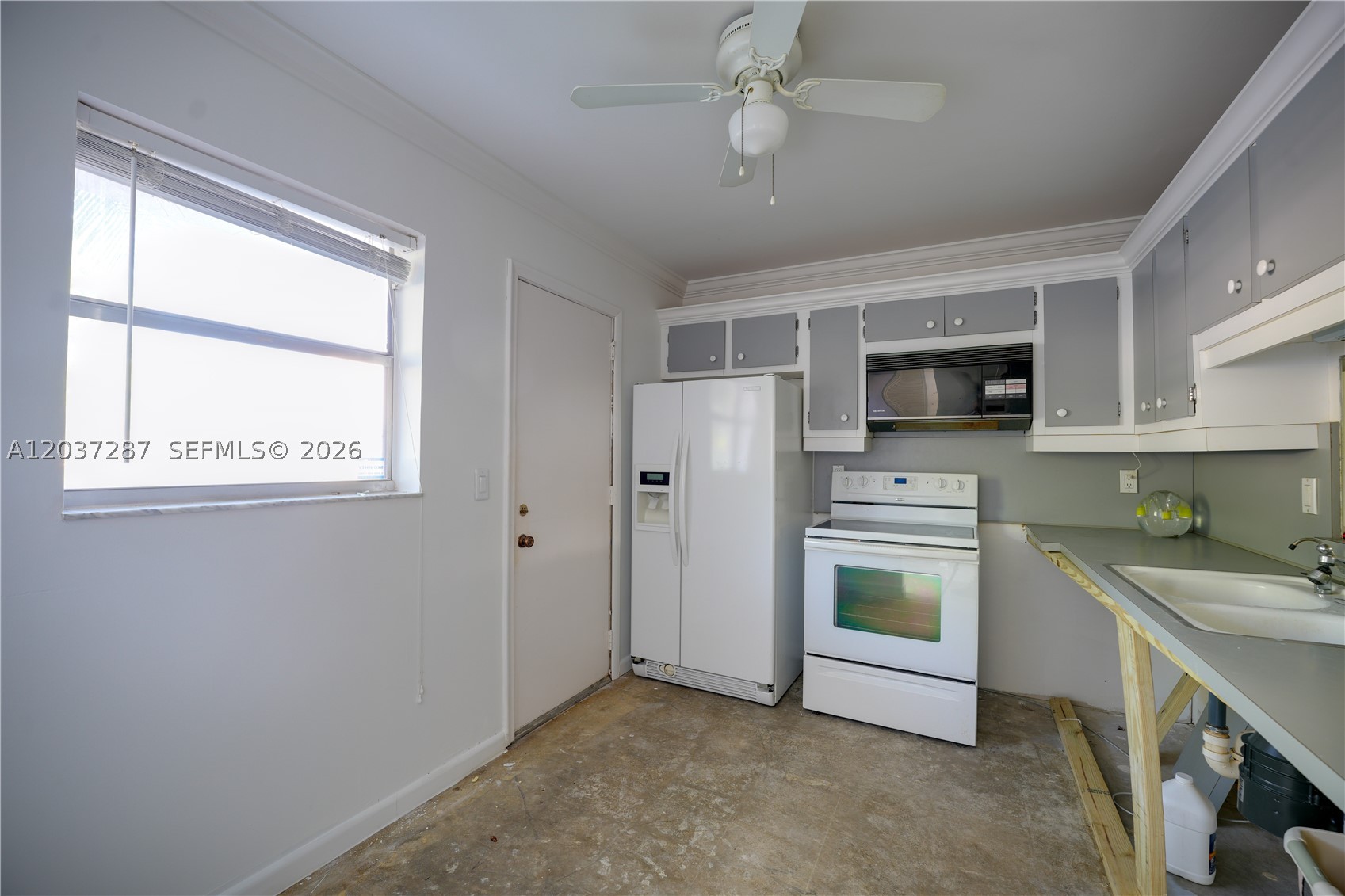 MEADOWBROOK LAKES CONDO - Residential