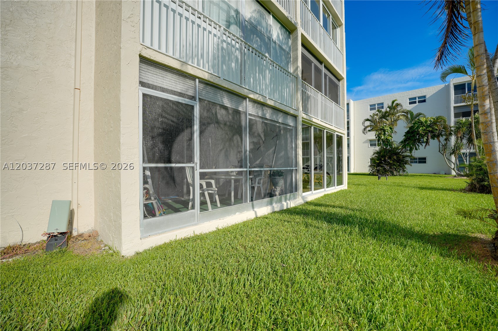 MEADOWBROOK LAKES CONDO - Residential