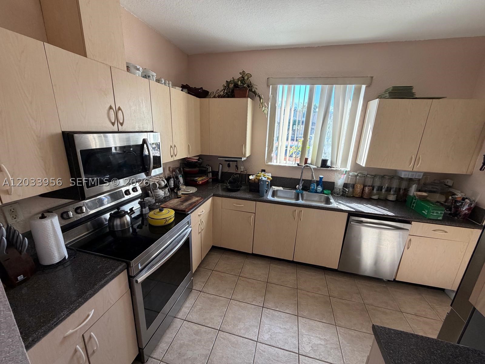 SOUTH POINTE COVE CONDO - Residential