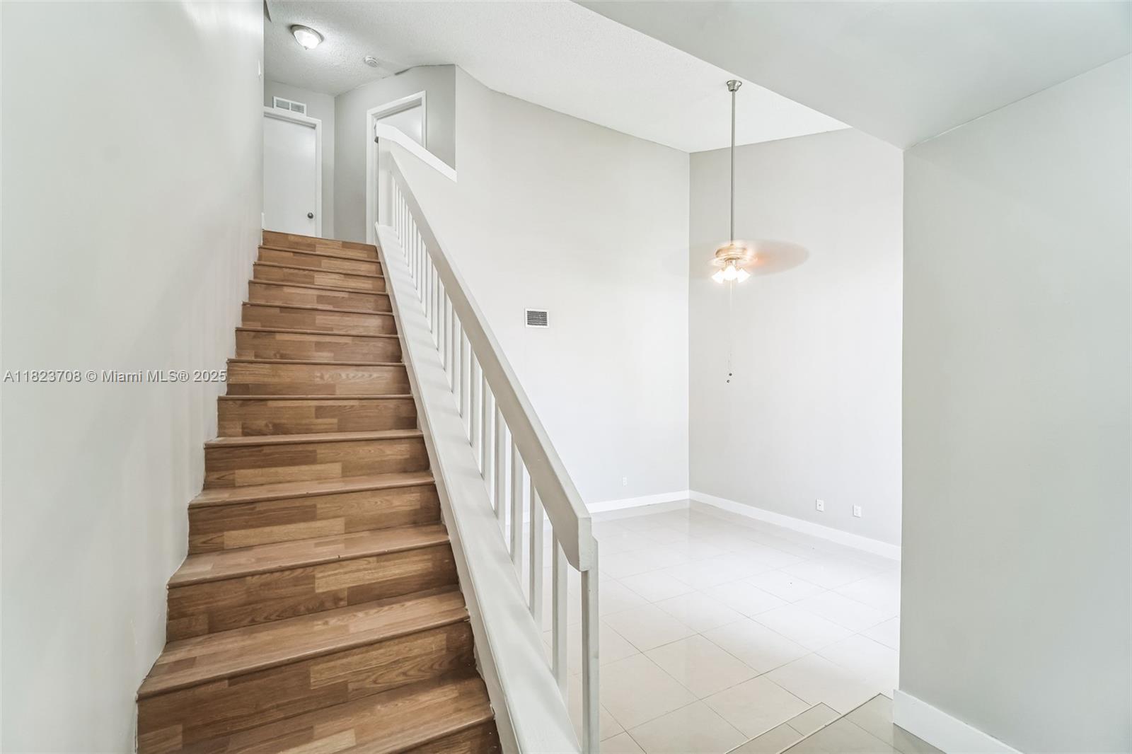 PRINCETONIAN ESTATES - Residential
