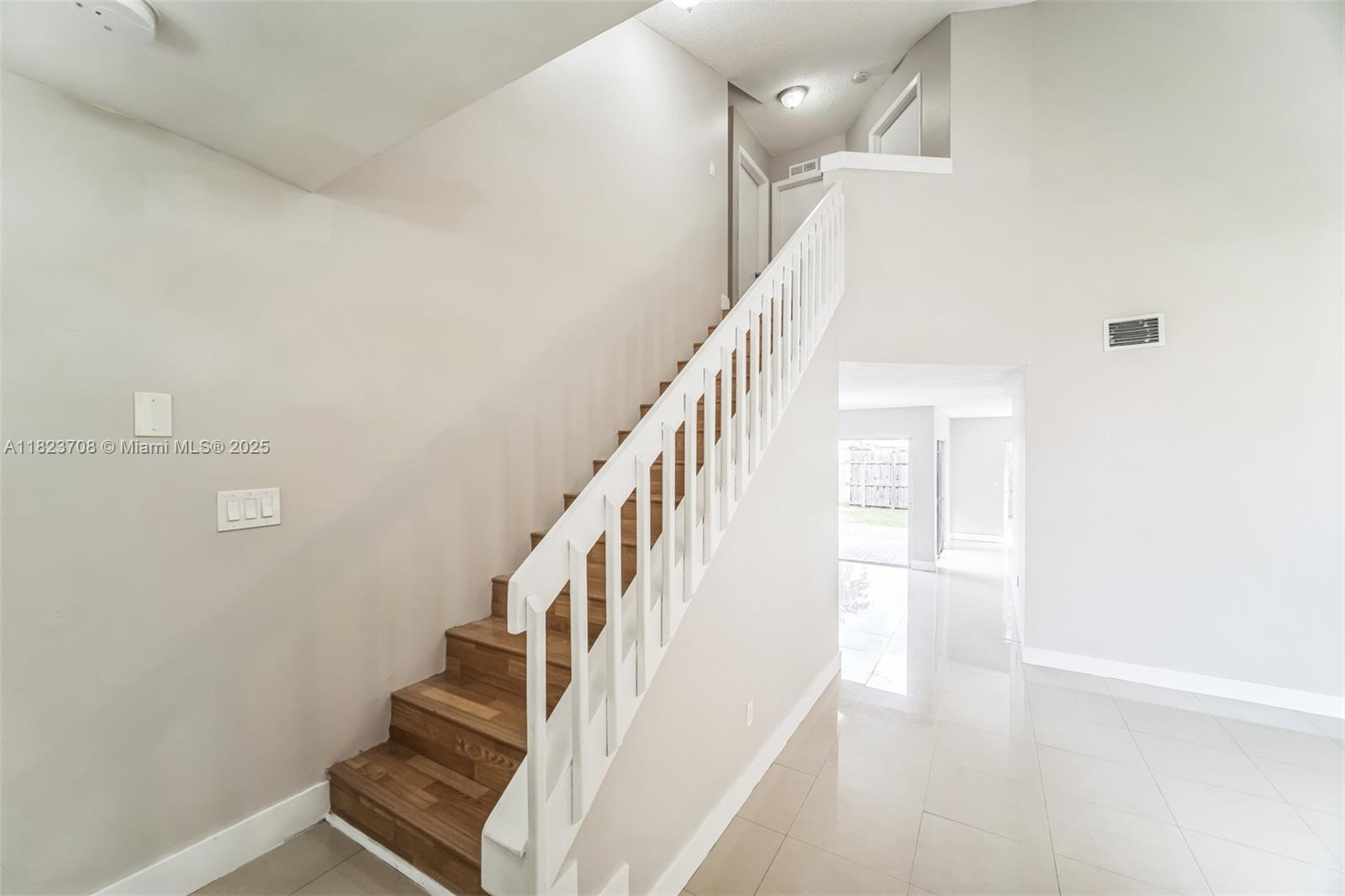 PRINCETONIAN ESTATES - Residential