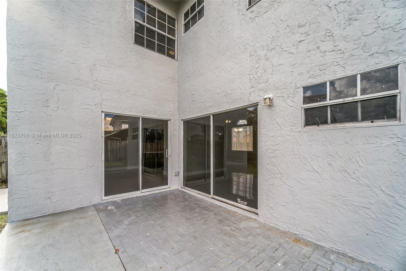 PRINCETONIAN ESTATES - Residential