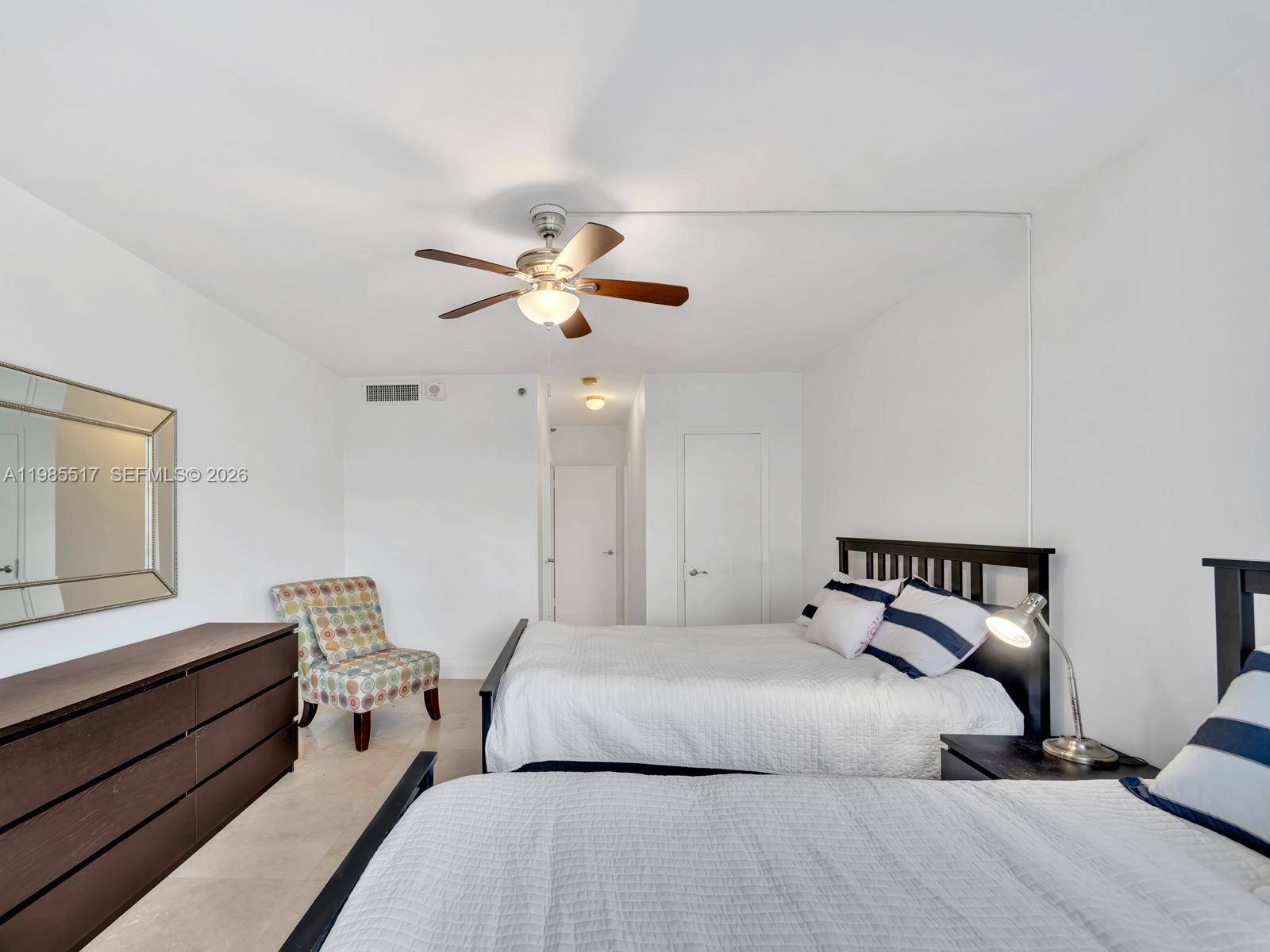 THE DECOPLAGE CONDO - Residential