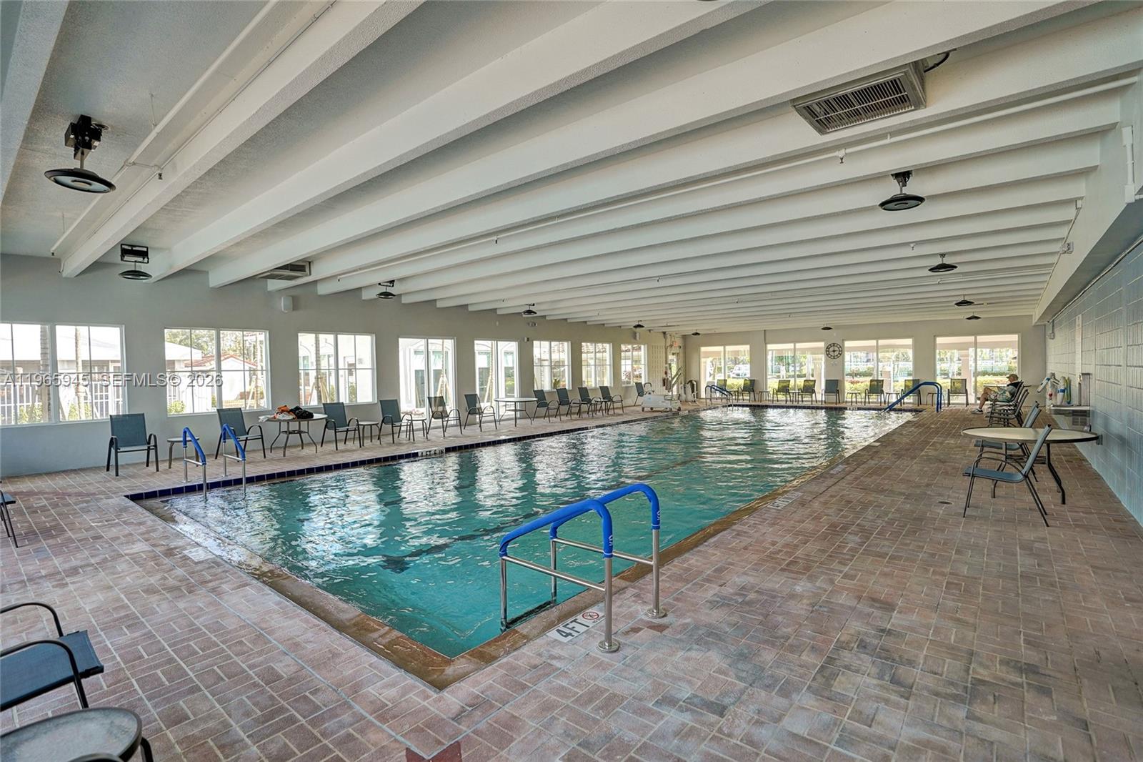 HUNTINGTON POINTE - Residential