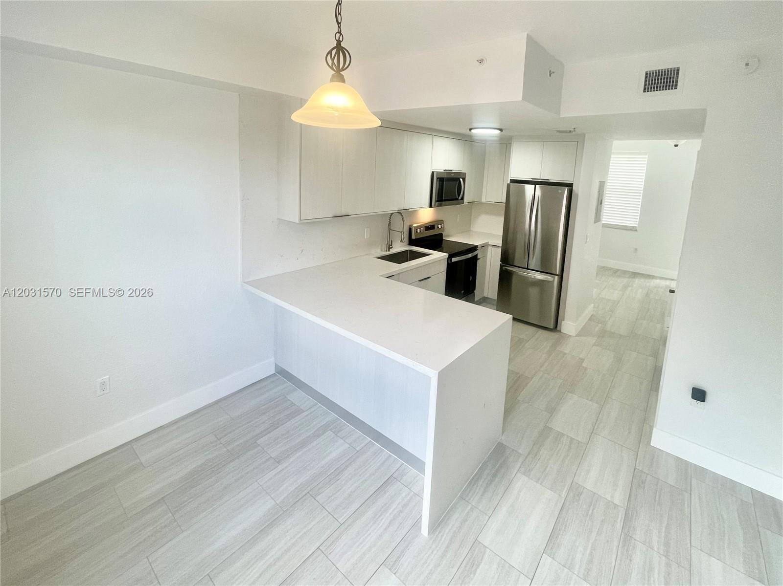 SPANISH VILLAS CONDO - Residential