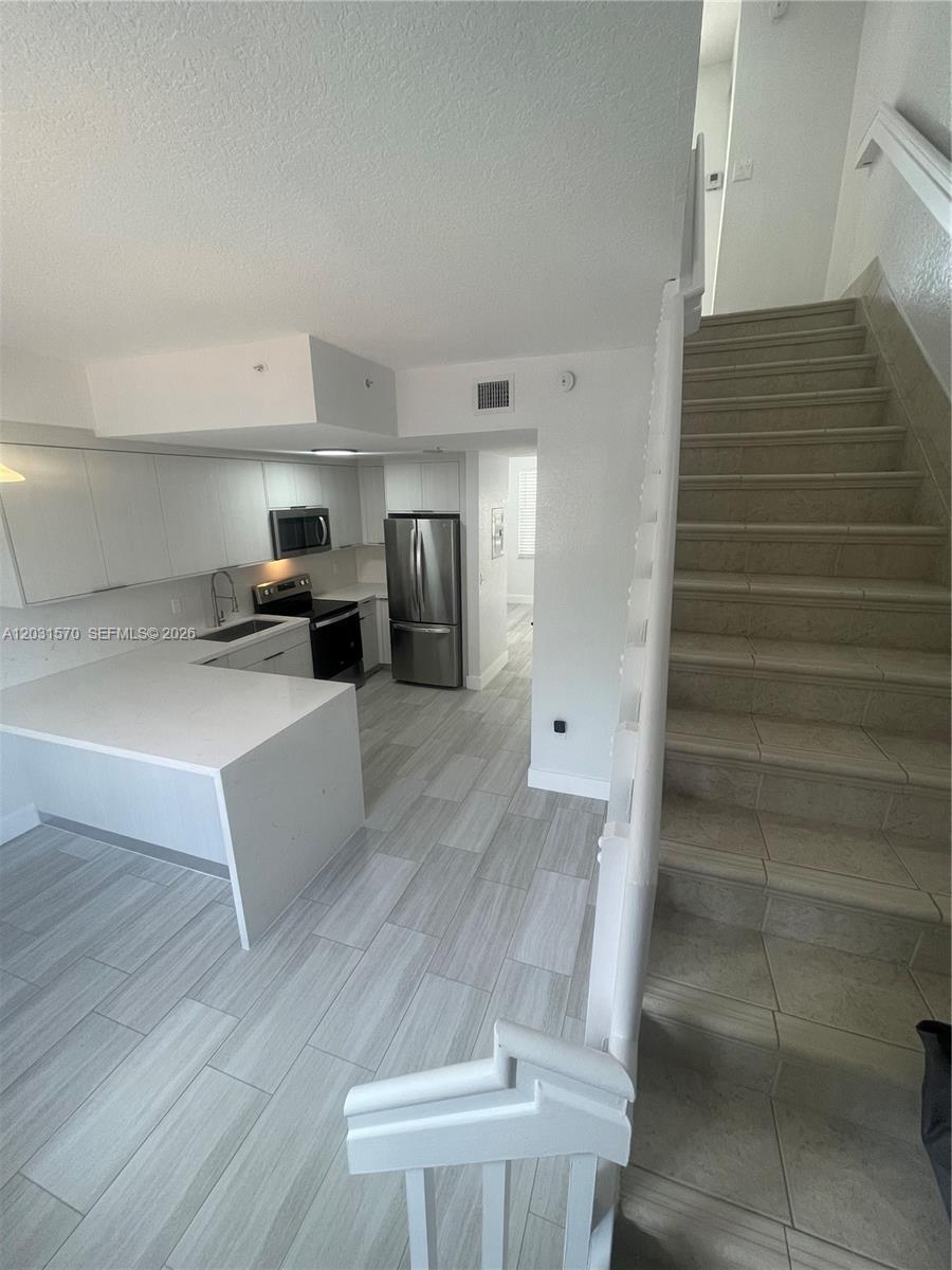 SPANISH VILLAS CONDO - Residential