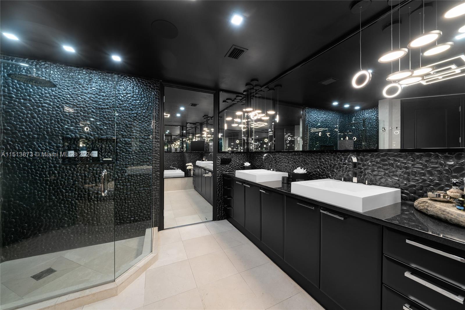 BATH CLUB - Residential