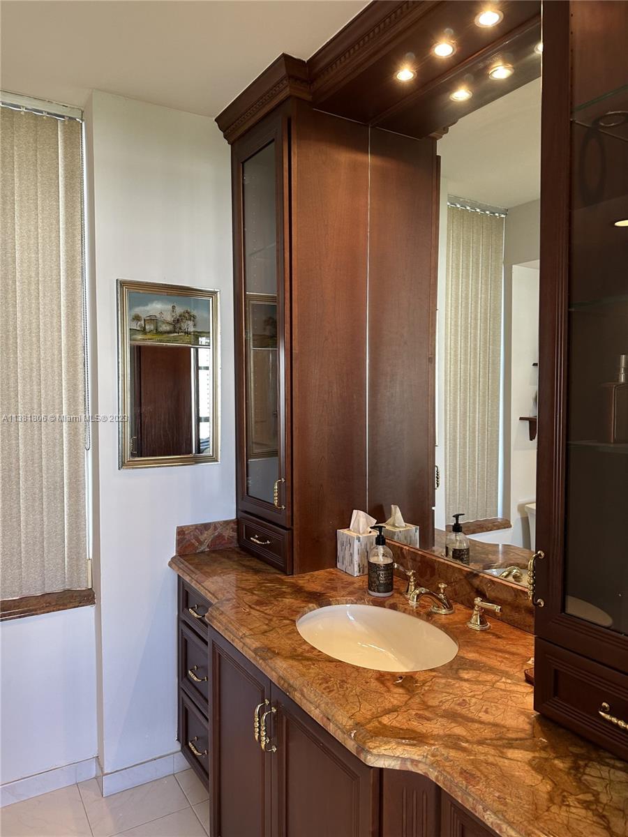 TOWER AT BISCAYNE COVE CO - Residential