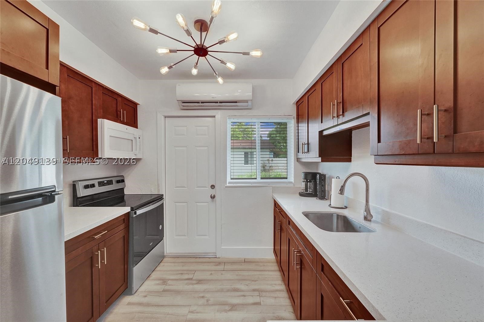 W MIAMI SHORES SEC B - Residential Lease