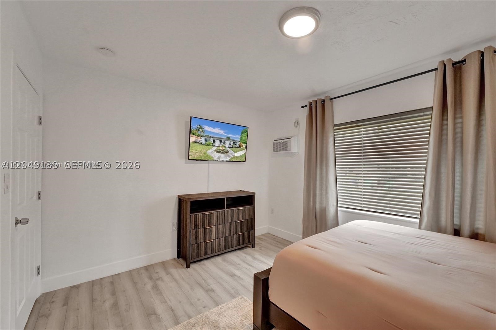 W MIAMI SHORES SEC B - Residential Lease