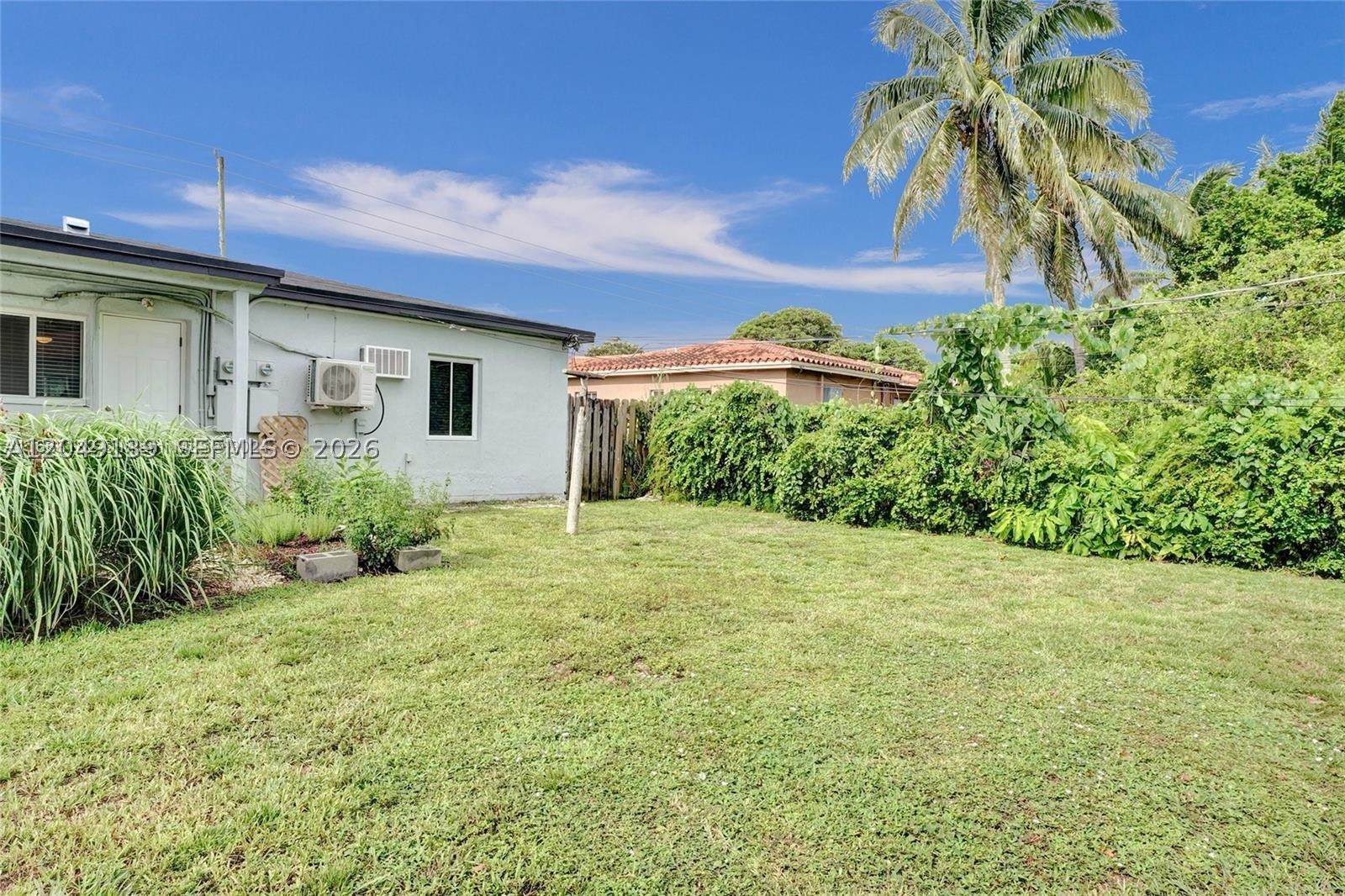 W MIAMI SHORES SEC B - Residential Lease