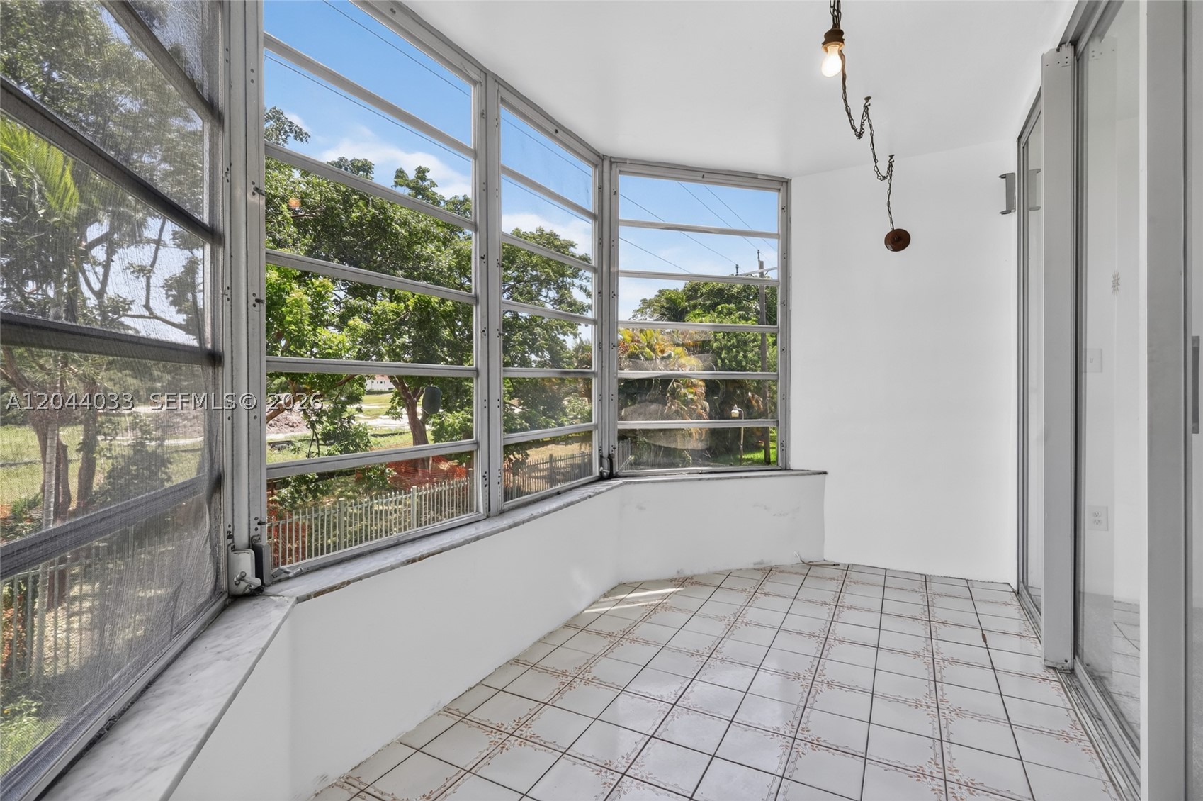 ROLLING GREEN CONDO C - Residential