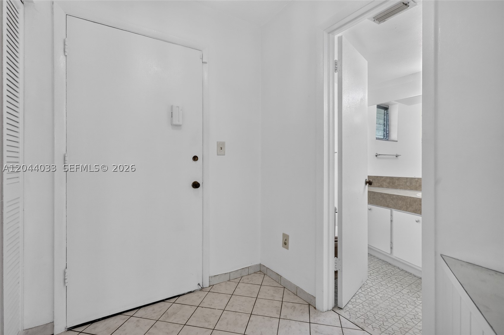 ROLLING GREEN CONDO C - Residential