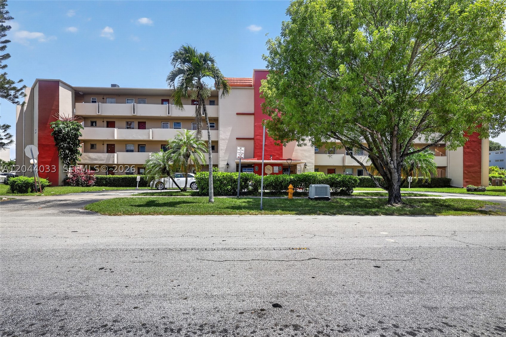 ROLLING GREEN CONDO C - Residential