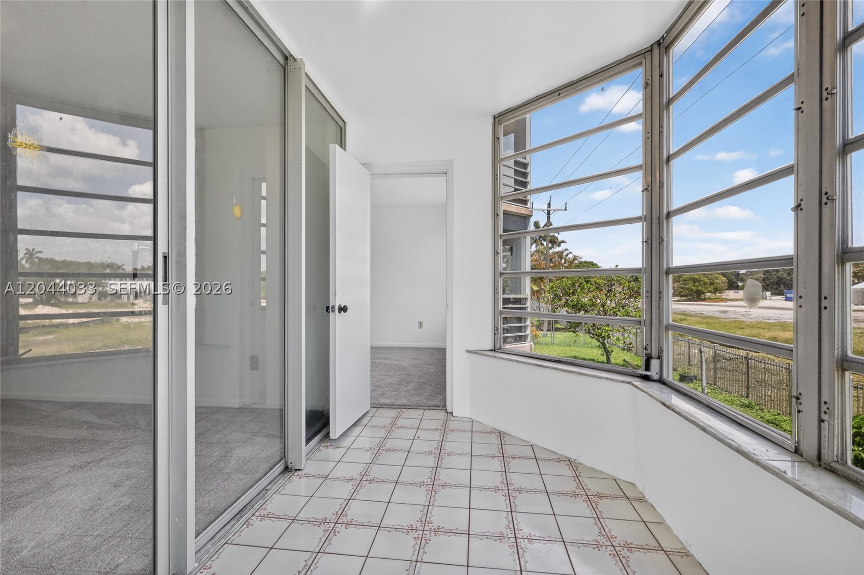 ROLLING GREEN CONDO C - Residential