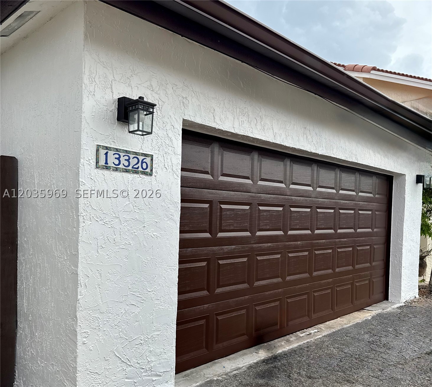 TAMIAMI LAKES SEC 7 - Residential