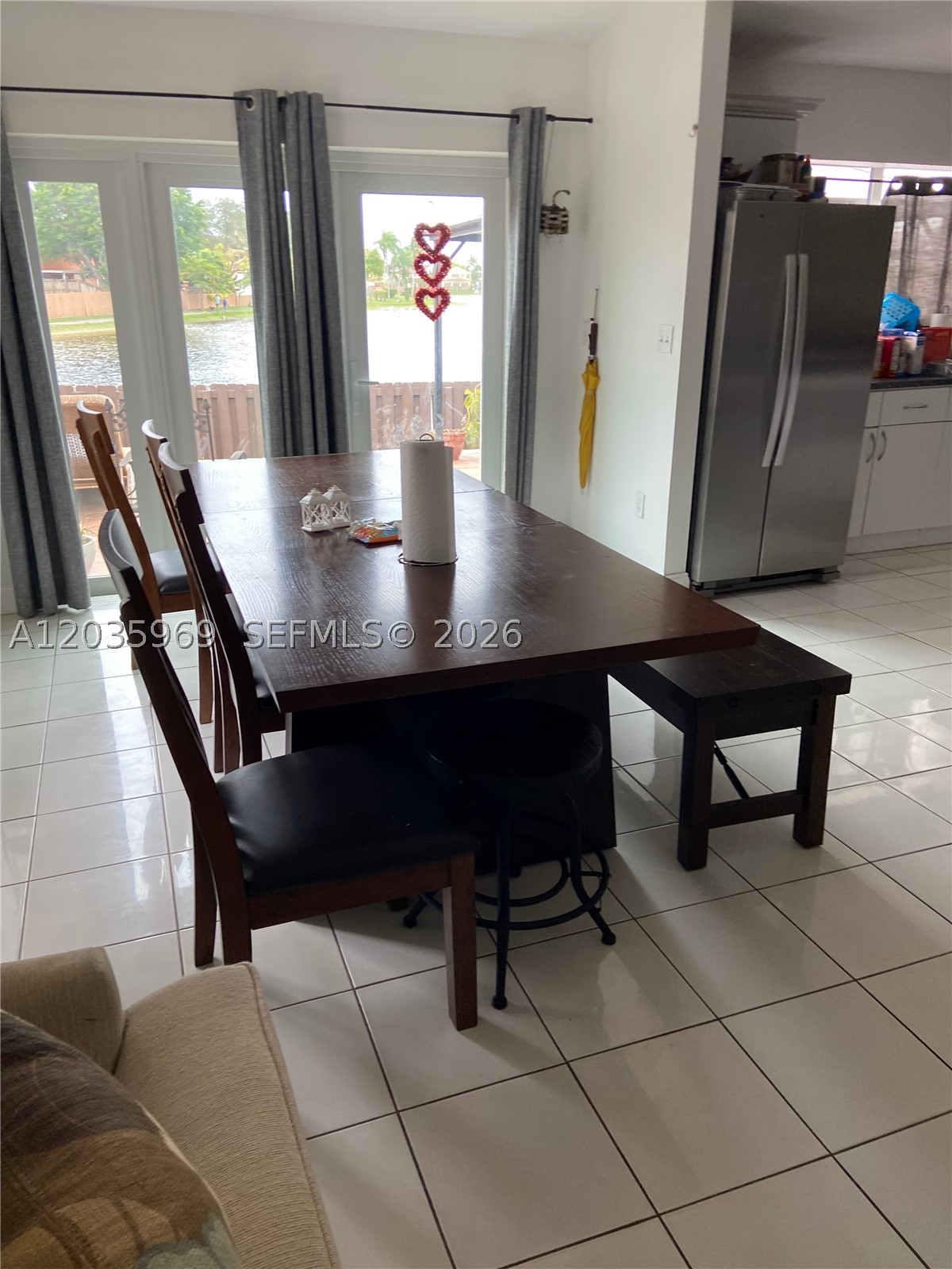 TAMIAMI LAKES SEC 7 - Residential