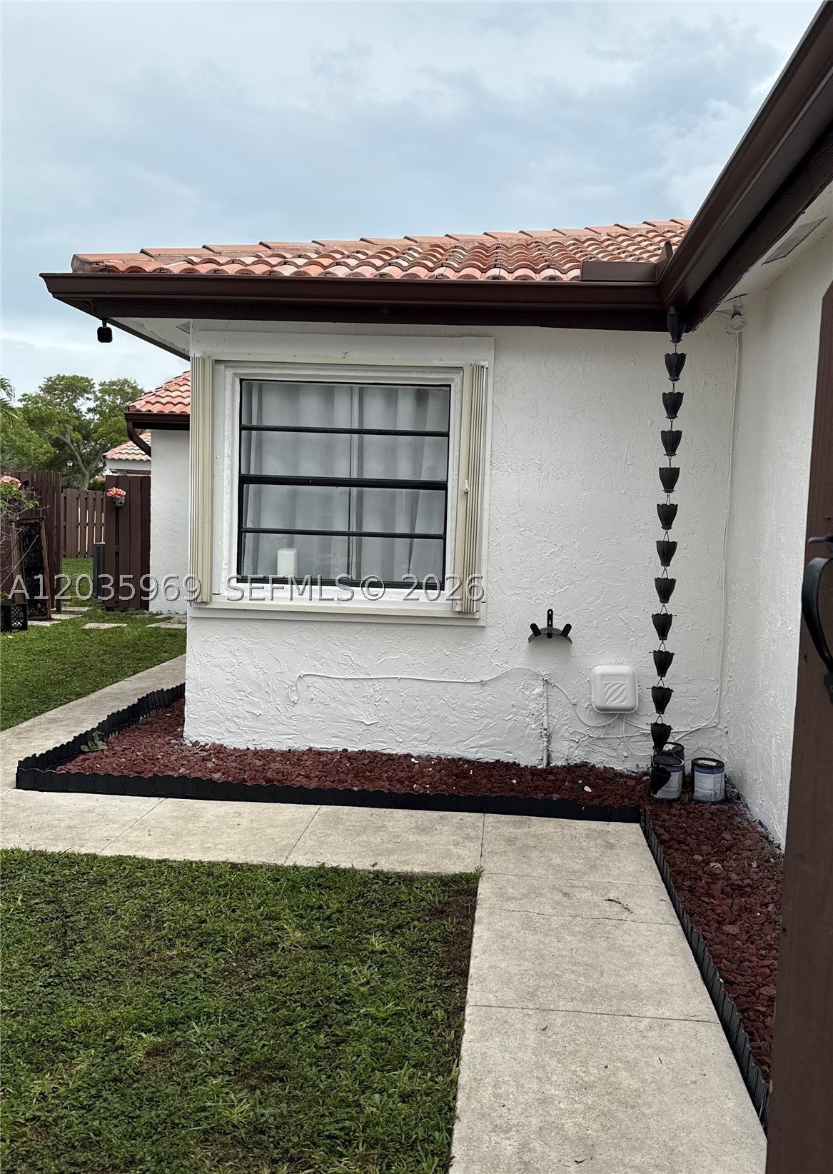 TAMIAMI LAKES SEC 7 - Residential
