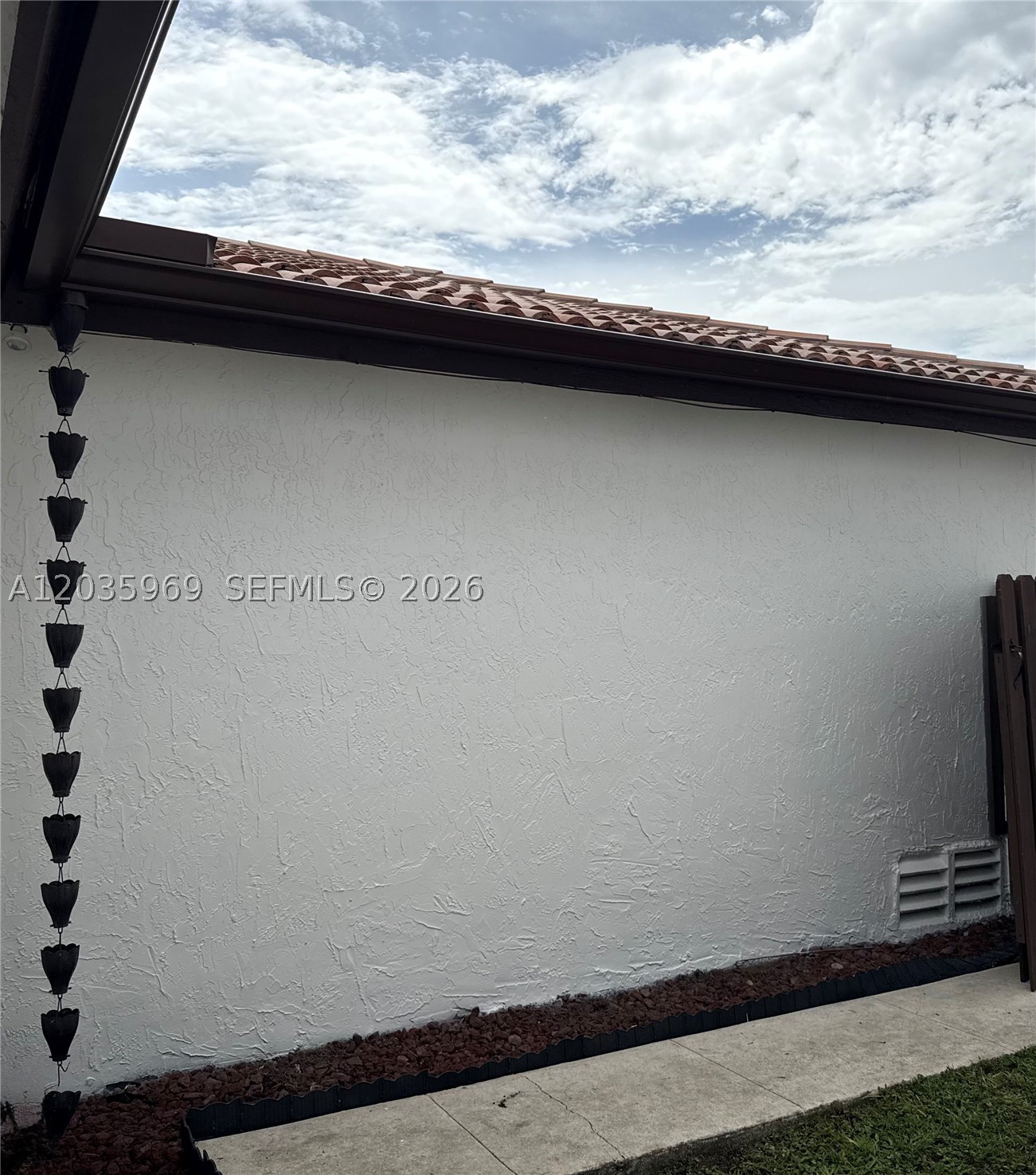 TAMIAMI LAKES SEC 7 - Residential