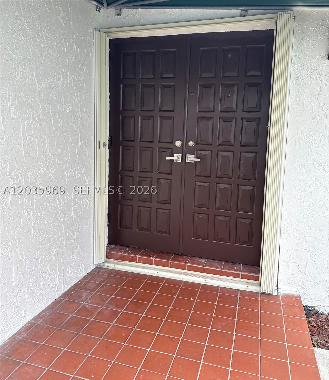 TAMIAMI LAKES SEC 7 - Residential