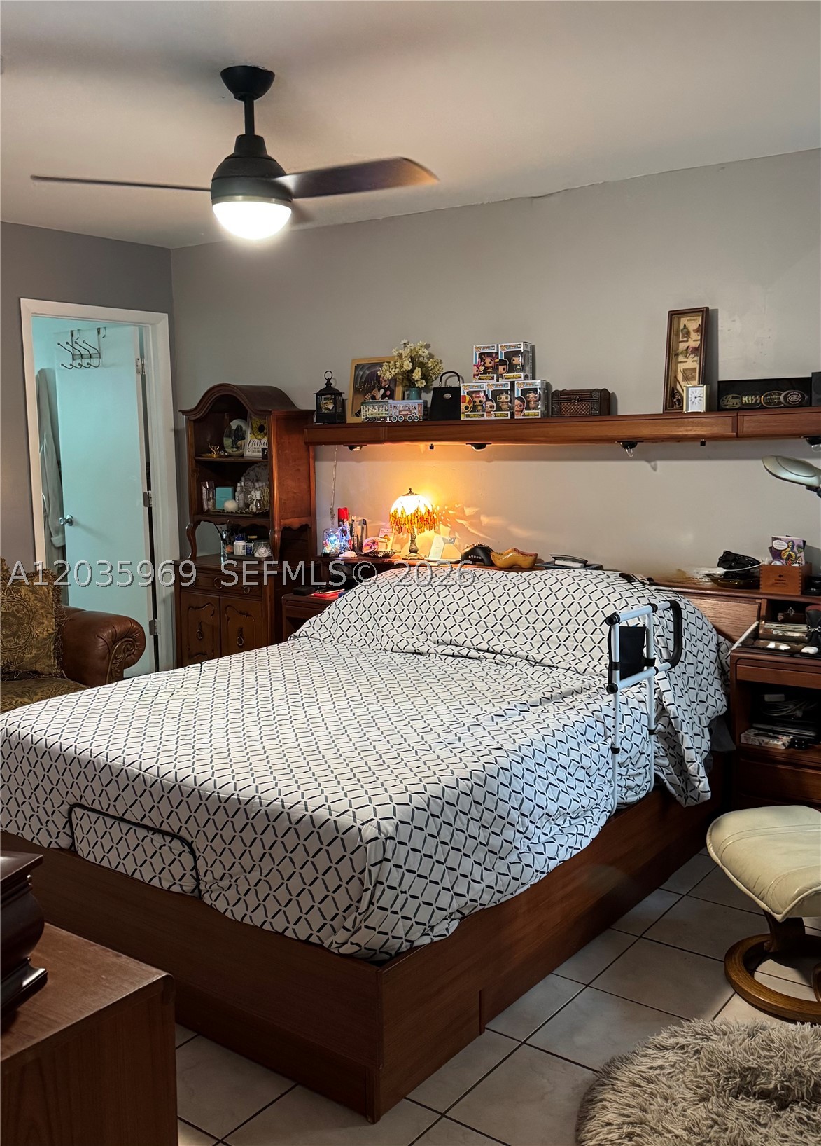 TAMIAMI LAKES SEC 7 - Residential