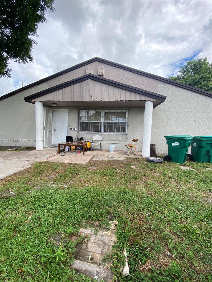 Discover the potential of this spacious 4-bedroom, 2-bath townhome in Miami Gardens. This home is primed for someone ready to add the finishing touches. The open layout offers a bright and airy feel, with a modern kitchen and generous living areas. Bedrooms are well-sized, with lots of space. A little TLC will transform this into your ideal home or investment. Located in a vibrant community with easy access to schools, parks, and shopping. This is a great opportunity you don’t want to miss!