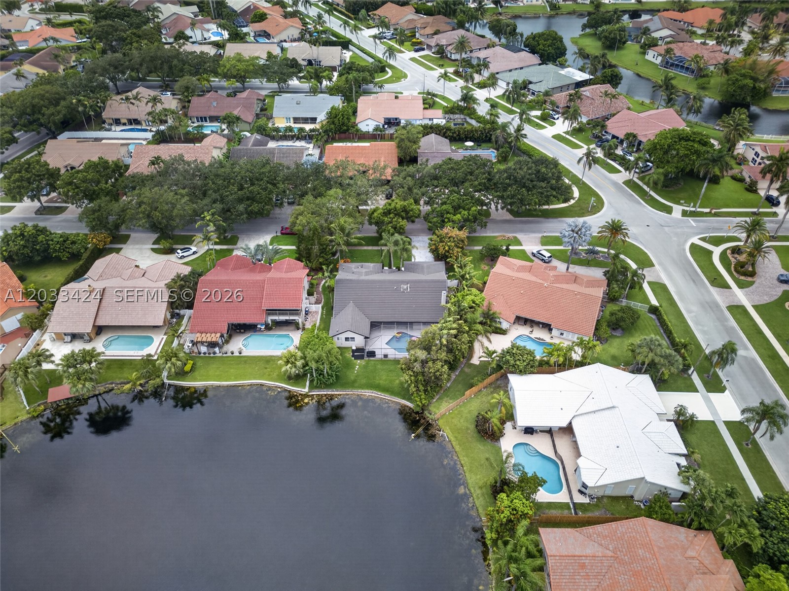 WESTPORT 1ST SECTION - Residential