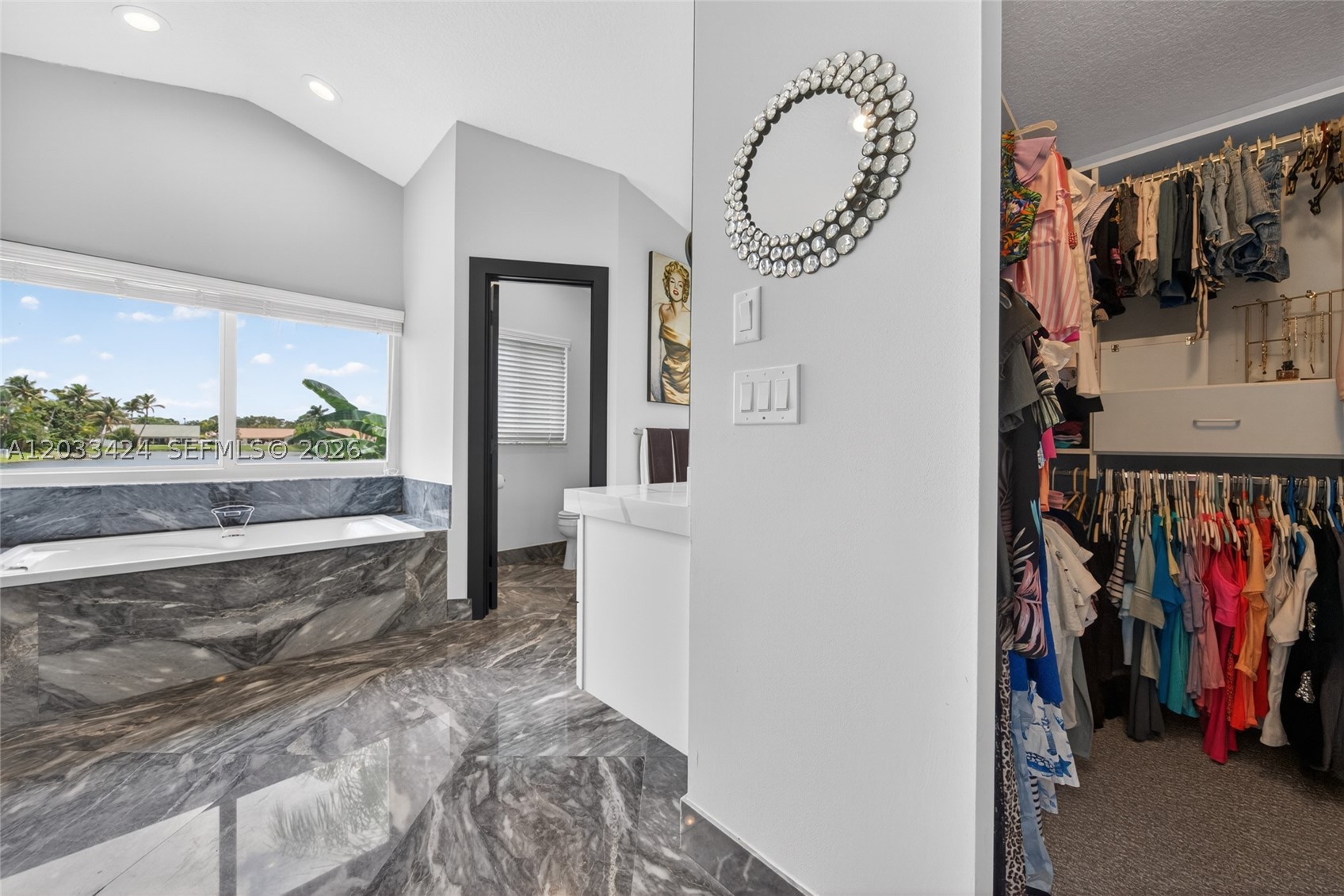 WESTPORT 1ST SECTION - Residential
