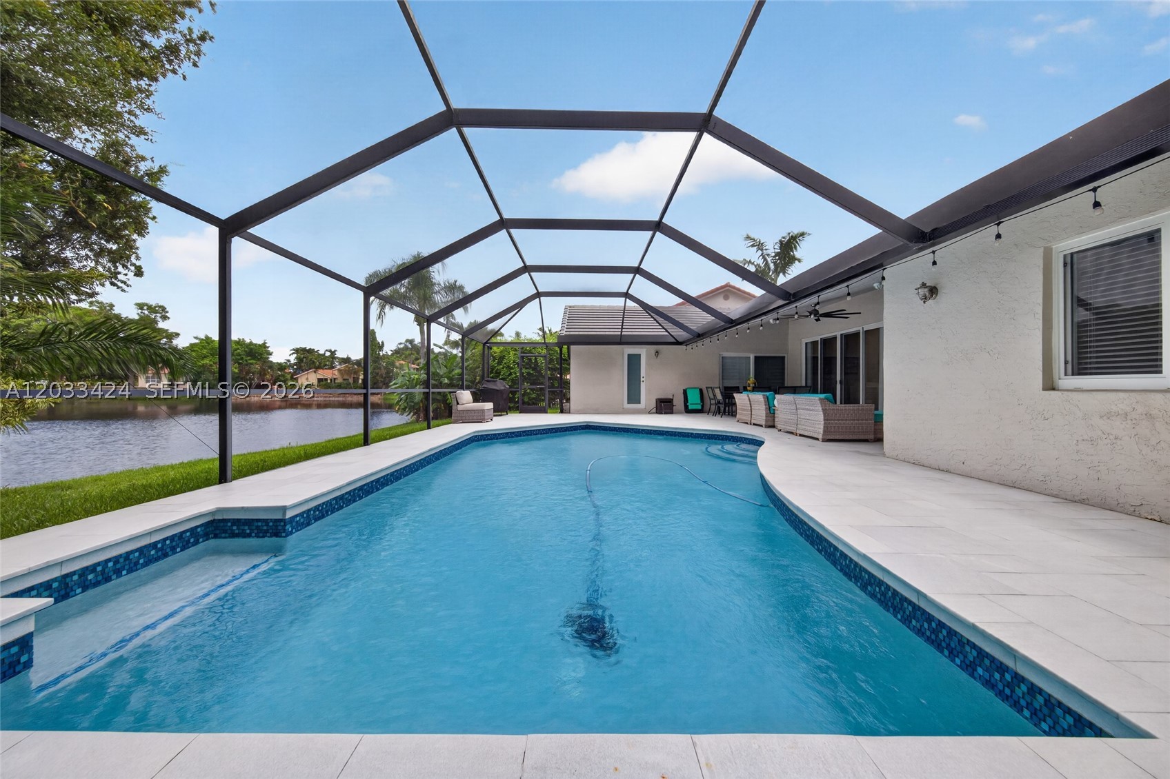 WESTPORT 1ST SECTION - Residential