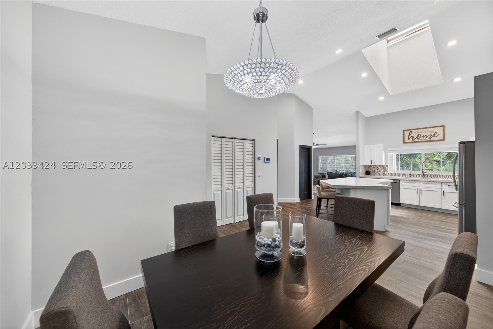 WESTPORT 1ST SECTION - Residential